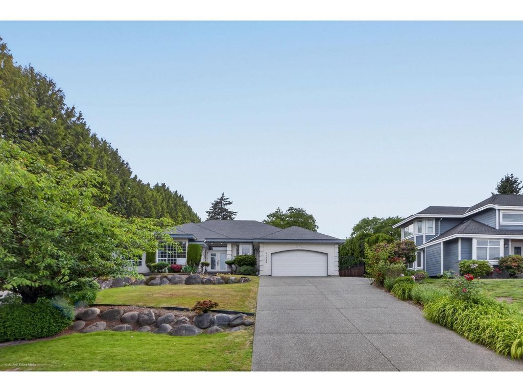 15186 73b Avenue, Surrey