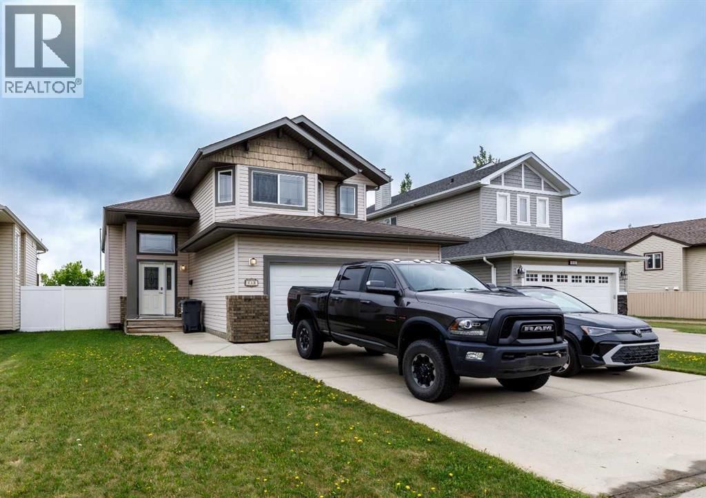613 Oak Street, Springbrook