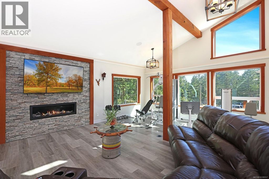 8400 Owl Cres, Denman Island