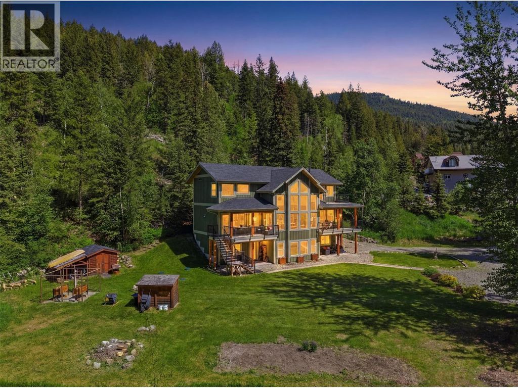 7384 Cahilty Crescent, Kamloops