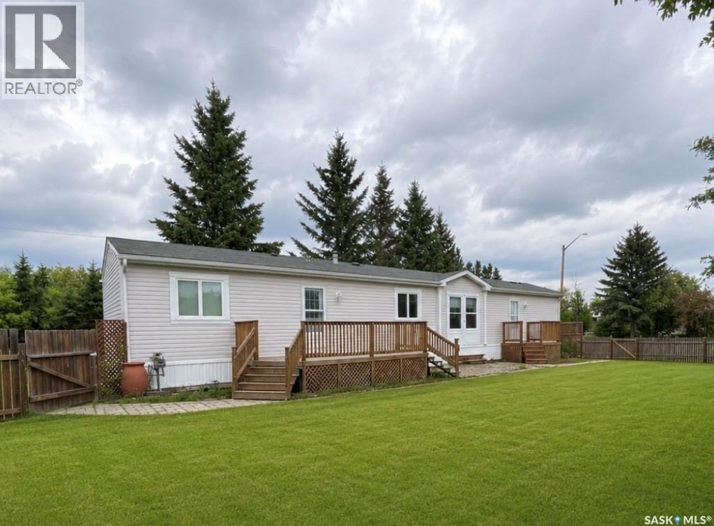309 2nd Street Nw, Goodsoil