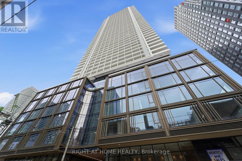 4711 - 88 Queen Street E, Toronto (church-Yonge Corridor)