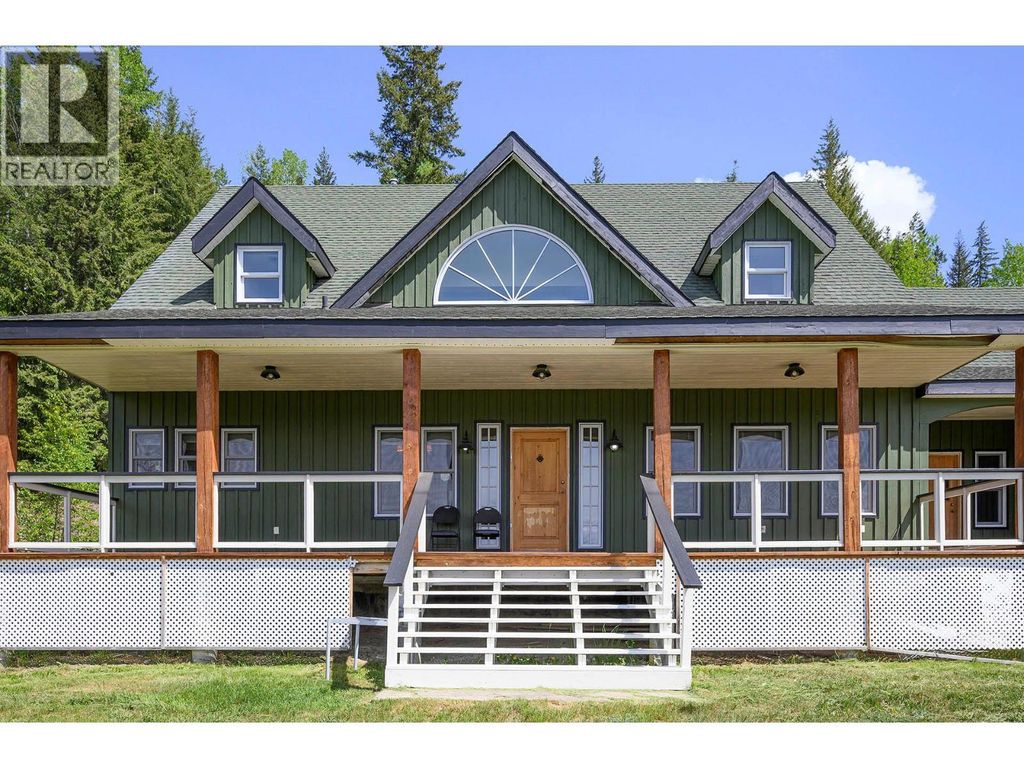 405 Raft West Fsr Road, Clearwater