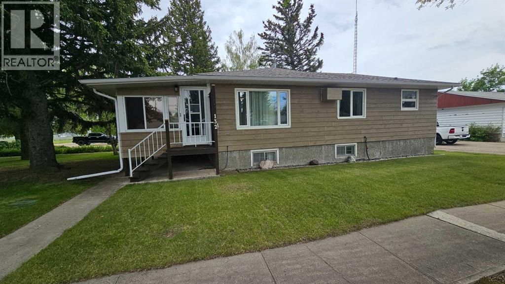 132 5 Avenue Ne, Milk River