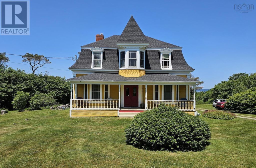 7213 Highway 101, Plympton