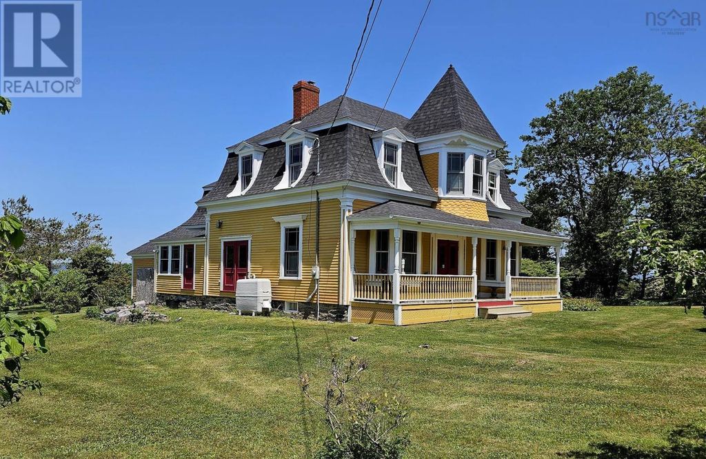 7213 Highway 101, Plympton