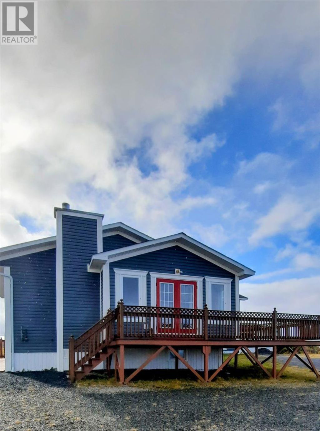 8 Main Street, Hay Cove