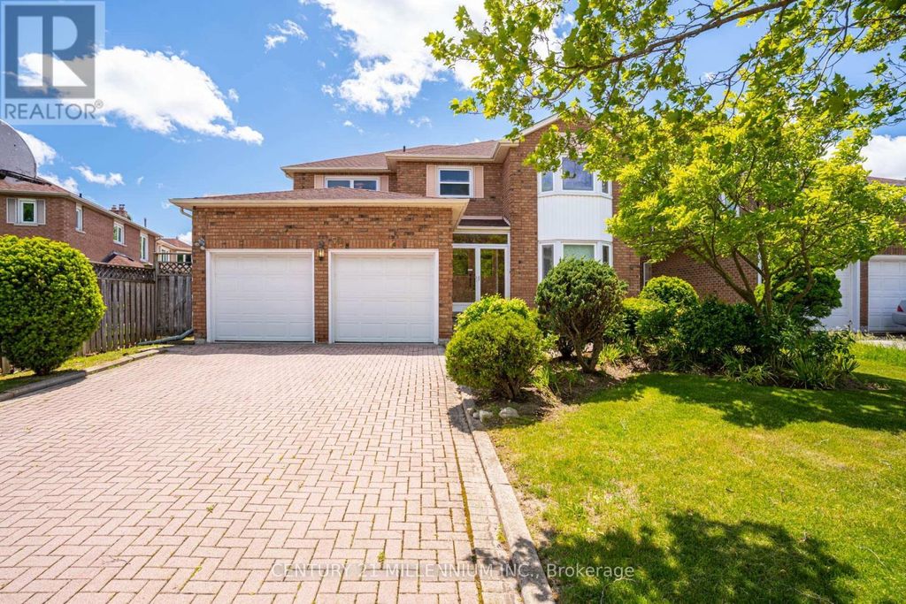 50 Piccadilly Road, Richmond Hill (doncrest)