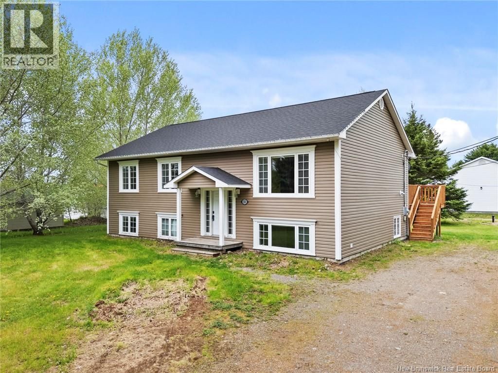 38 Foster Avenue, Burtts Corner