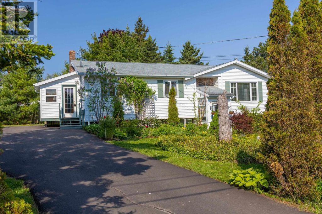 19 Marjorie Crescent, Stratford