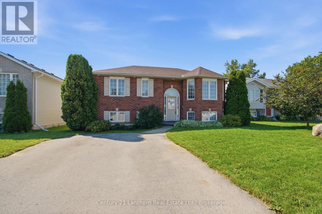 6 Chisholm Square, Belleville (belleville Ward)