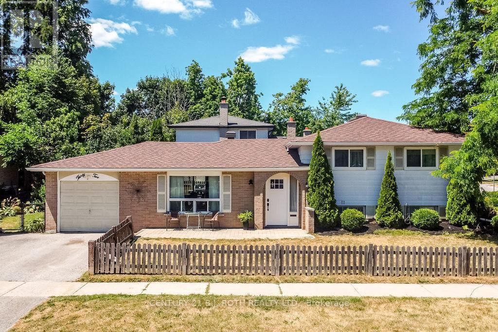 32 Lonsdale Place, Barrie (grove East)