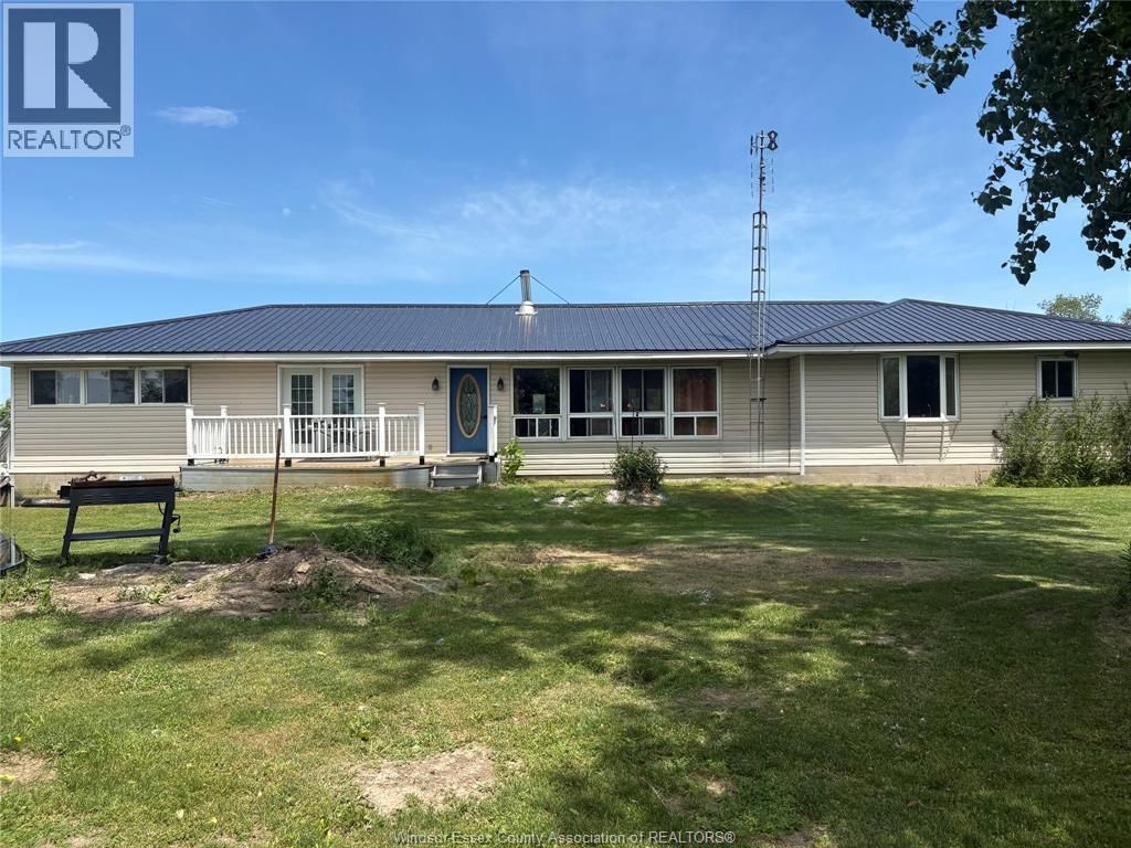 2 Parsons Road, Pelee Island