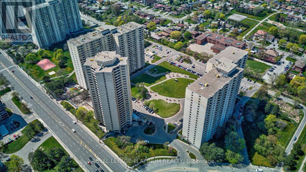 408 - 330 Dixon Road, Toronto (kingsview Village-The Westway)