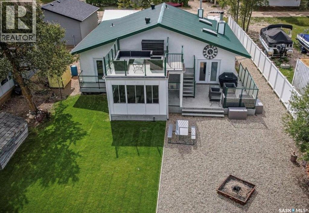 108 Iroquois Drive, Iroquois Lake