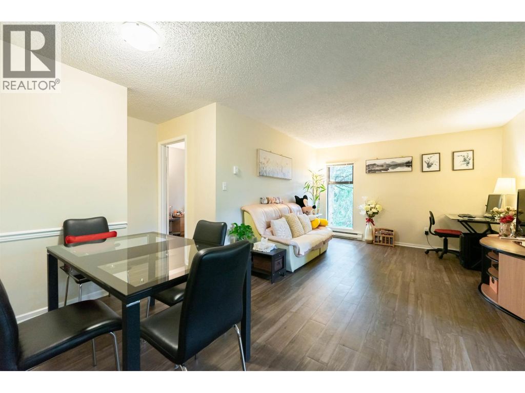 222 8231 Granville Avenue, Richmond