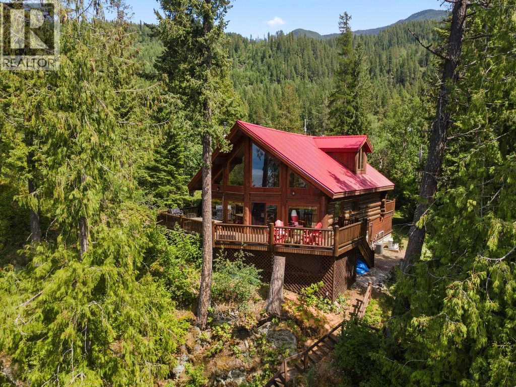 14425 3a Highway, Gray Creek