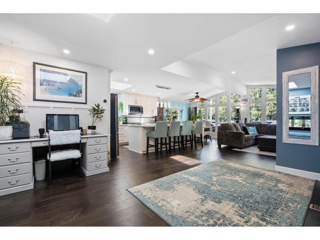 281 1840 160 Street, Surrey