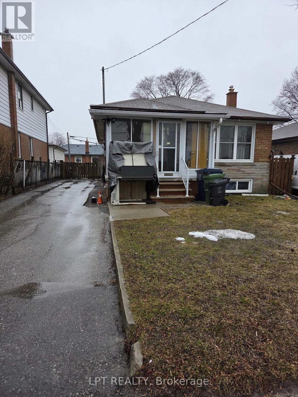 Upper Only - 478 Brimley Road, Toronto (kennedy Park)