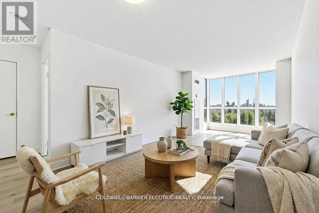 815 - 2550 Lawrence Avenue E, Toronto (dorset Park)