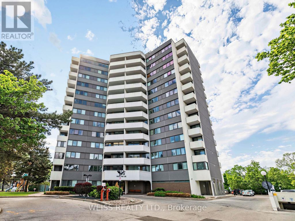 1405 - 150 Neptune Drive, Toronto (englemount-Lawrence)
