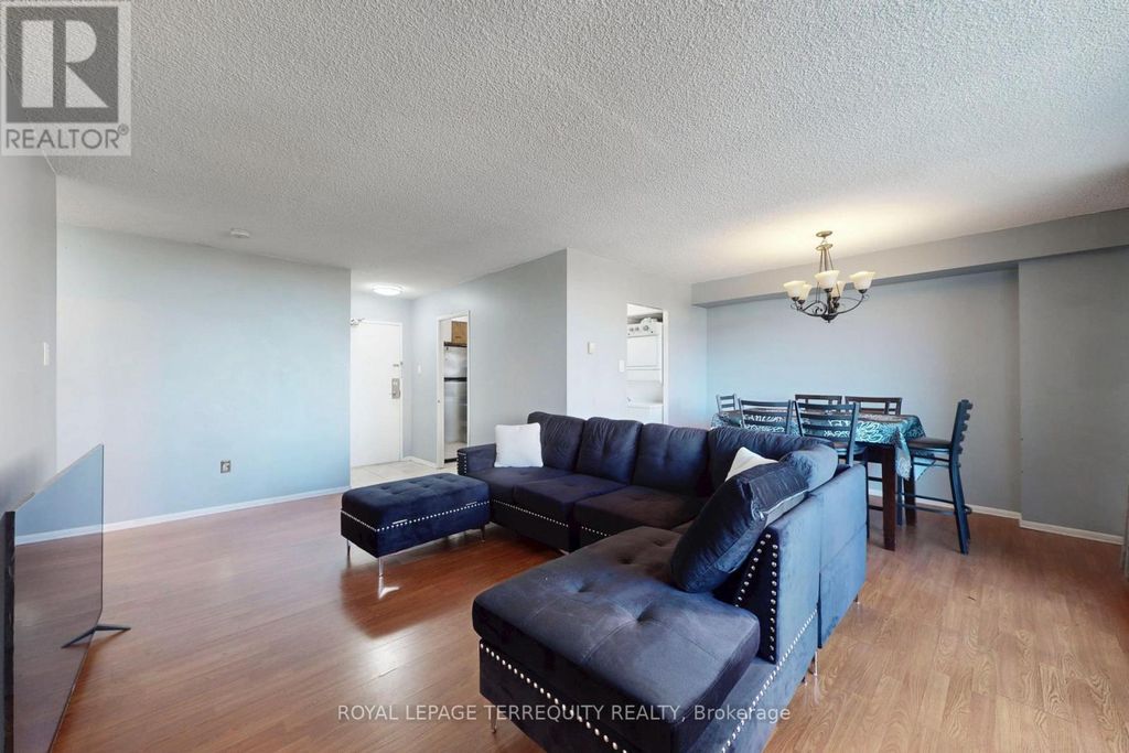 410 - 5 San Romanoway, Toronto (black Creek)