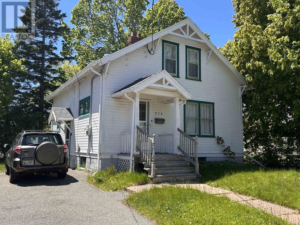 254 Notre Dame Street, Summerside