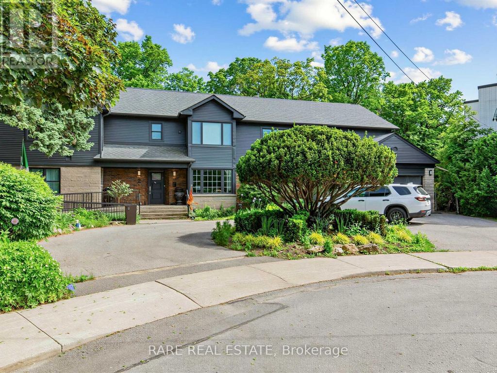 Lower - 2 Leander Court, Toronto (o'connor-Parkview)