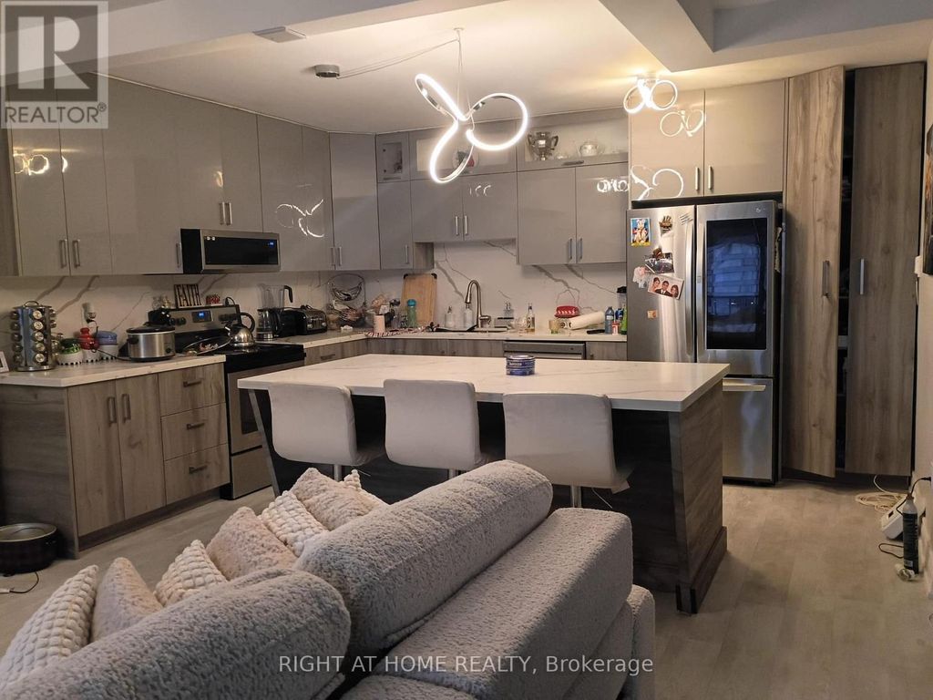 2407 - 33 Harbour Square, Toronto (waterfront Communities)