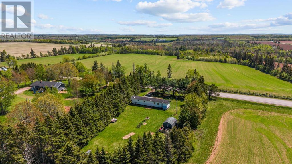 1146 Queens Road, Montague