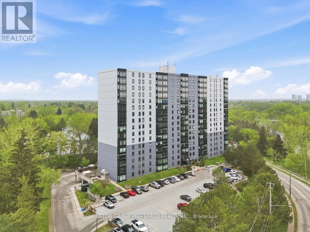 206 - 45 Pond Mills Road, London South (south J)