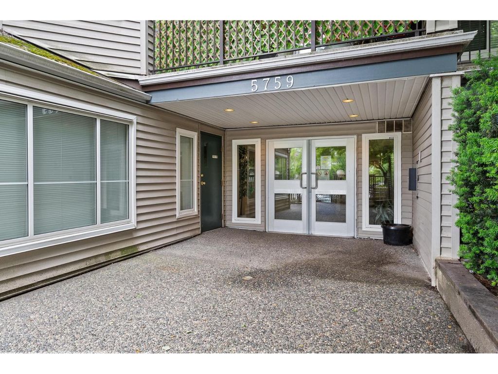 109 5759 Glover Road, Langley