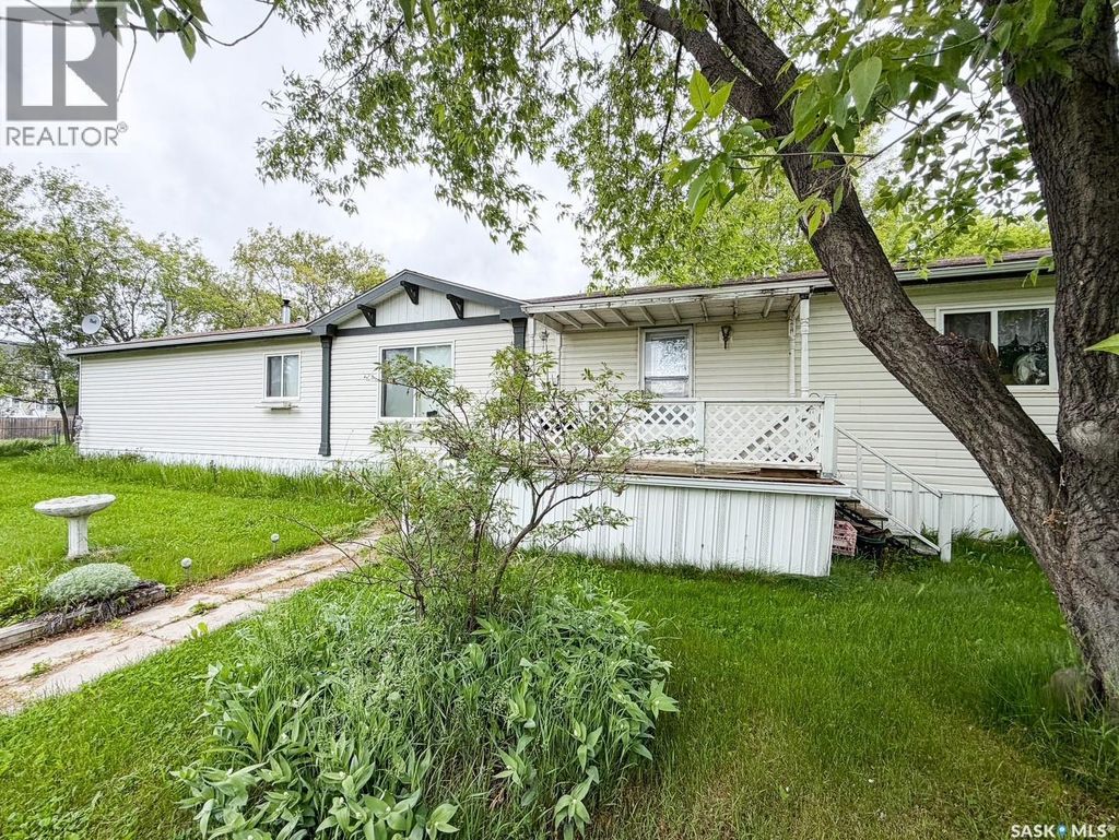 501 7th Avenue E, Meadow Lake