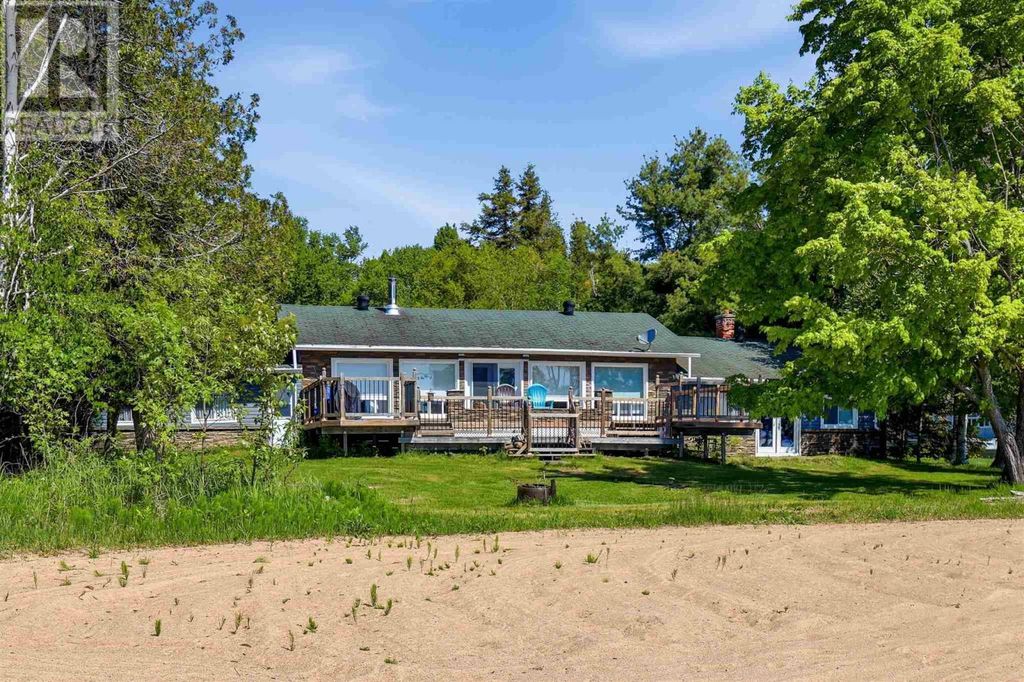 5290 Wierzbicki Dr, St. Joseph Island