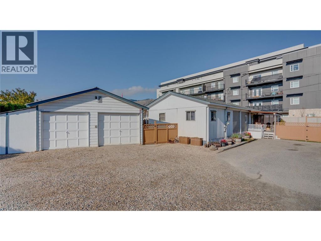 5595 27 Avenue, Vernon