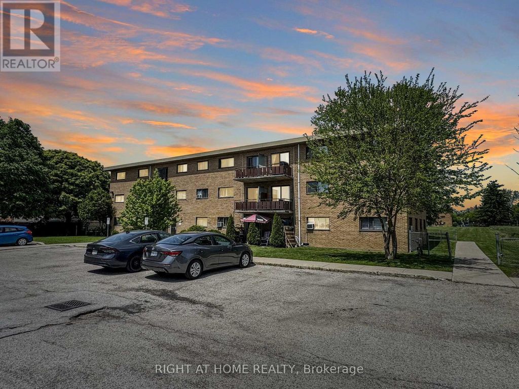 101 - 1830 Dumont Street, London East (east H)