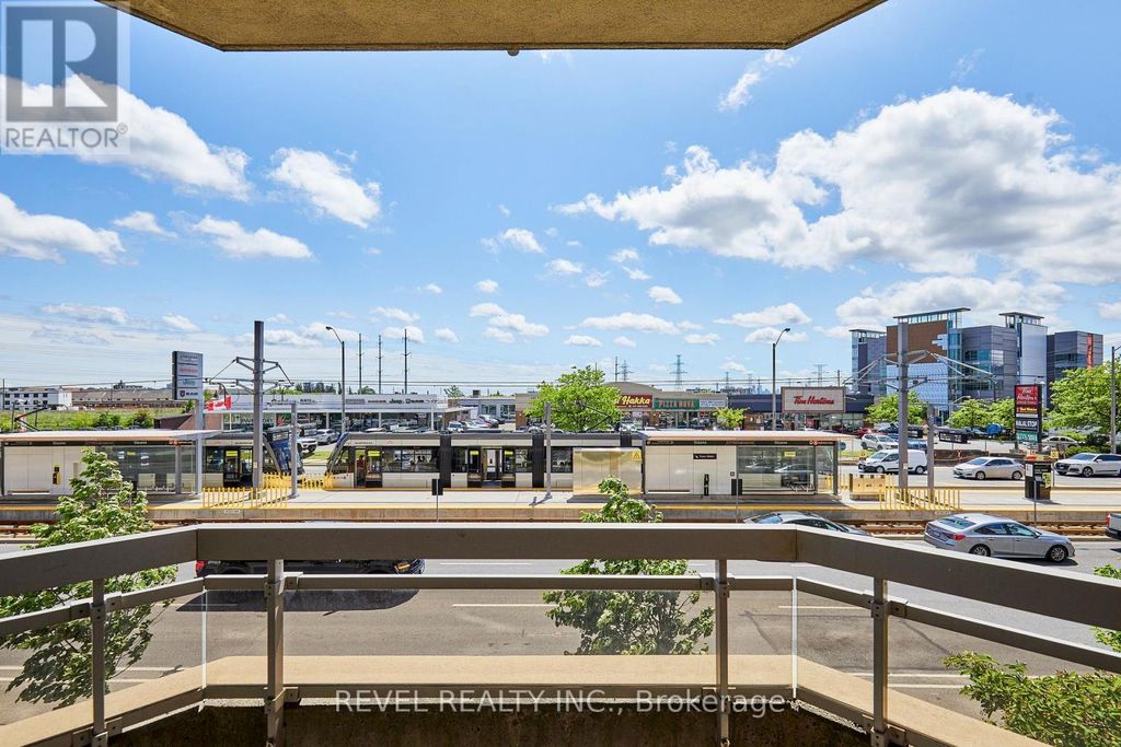 210 - 1700 Eglinton Avenue E, Toronto (victoria Village)