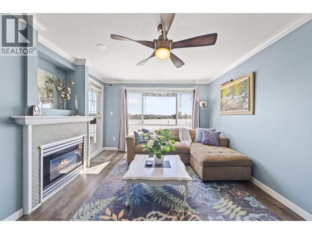 312 6 Renaissance Square, New Westminster