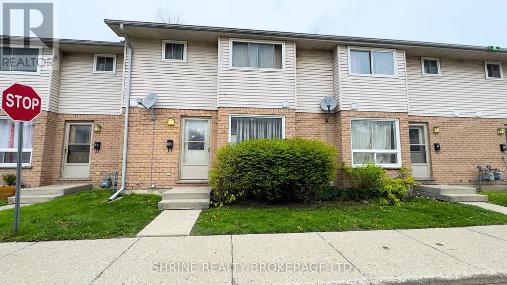52 - 550 Second Street, London East (east H)