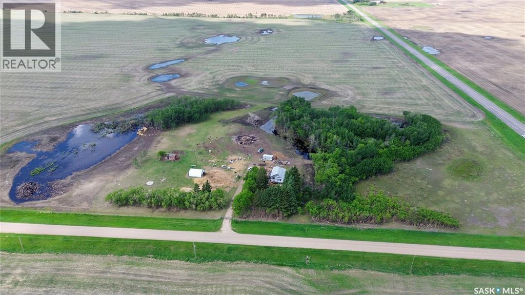 Denholm Road Acreage, North Battleford Rm No. 437