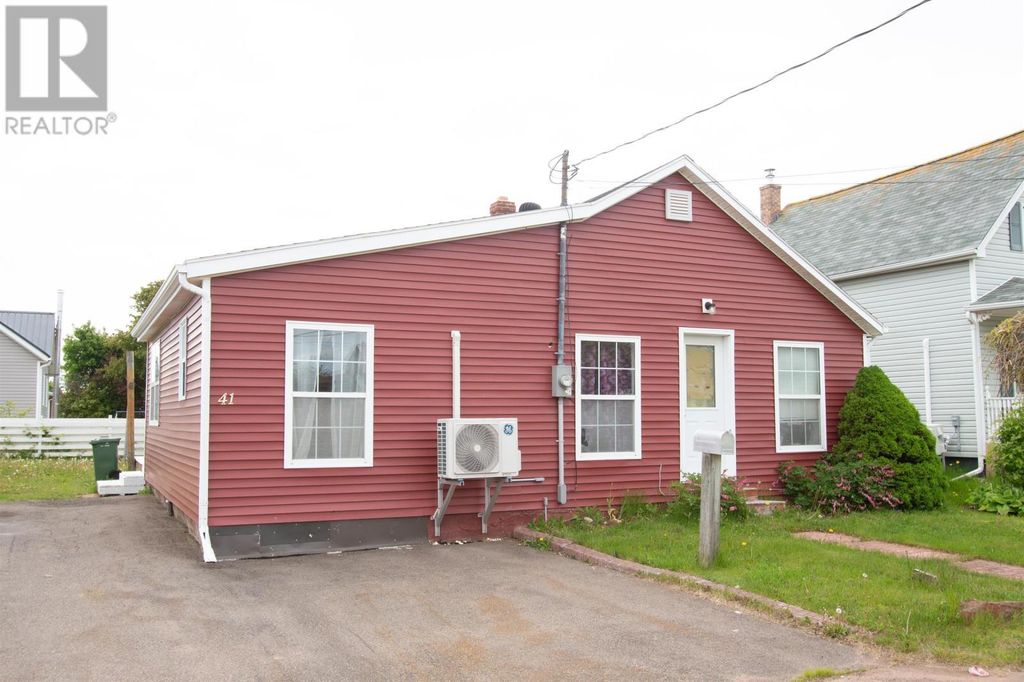 41 St. Lawrence Street, Summerside