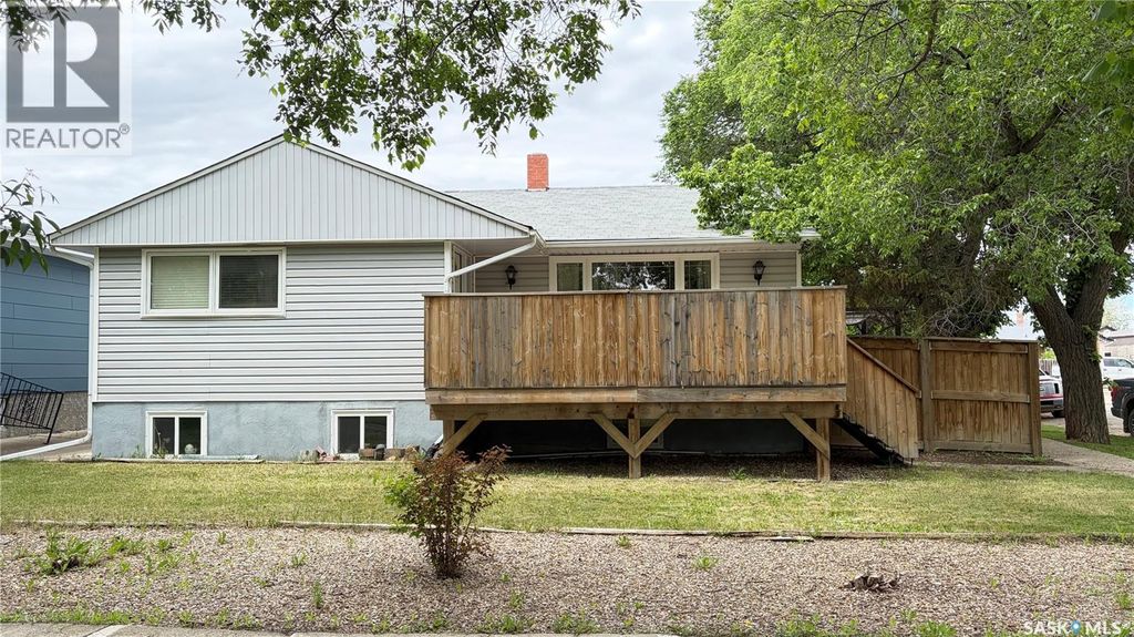 201 Walsh Street, Maple Creek