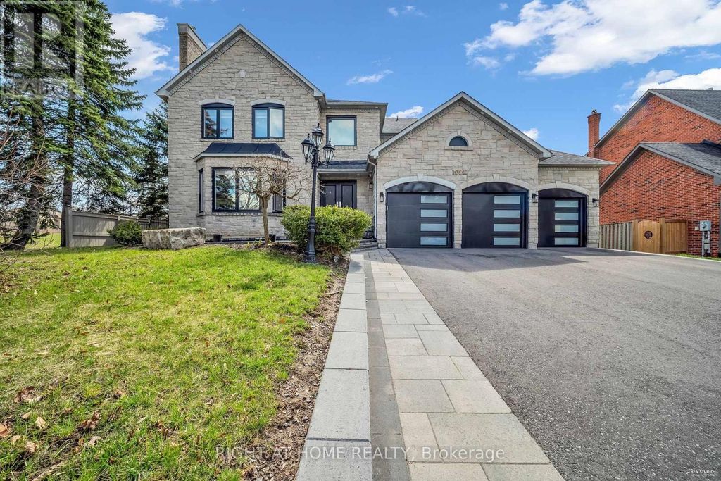 1092 Stonehaven Avenue, Newmarket (stonehaven-Wyndham)