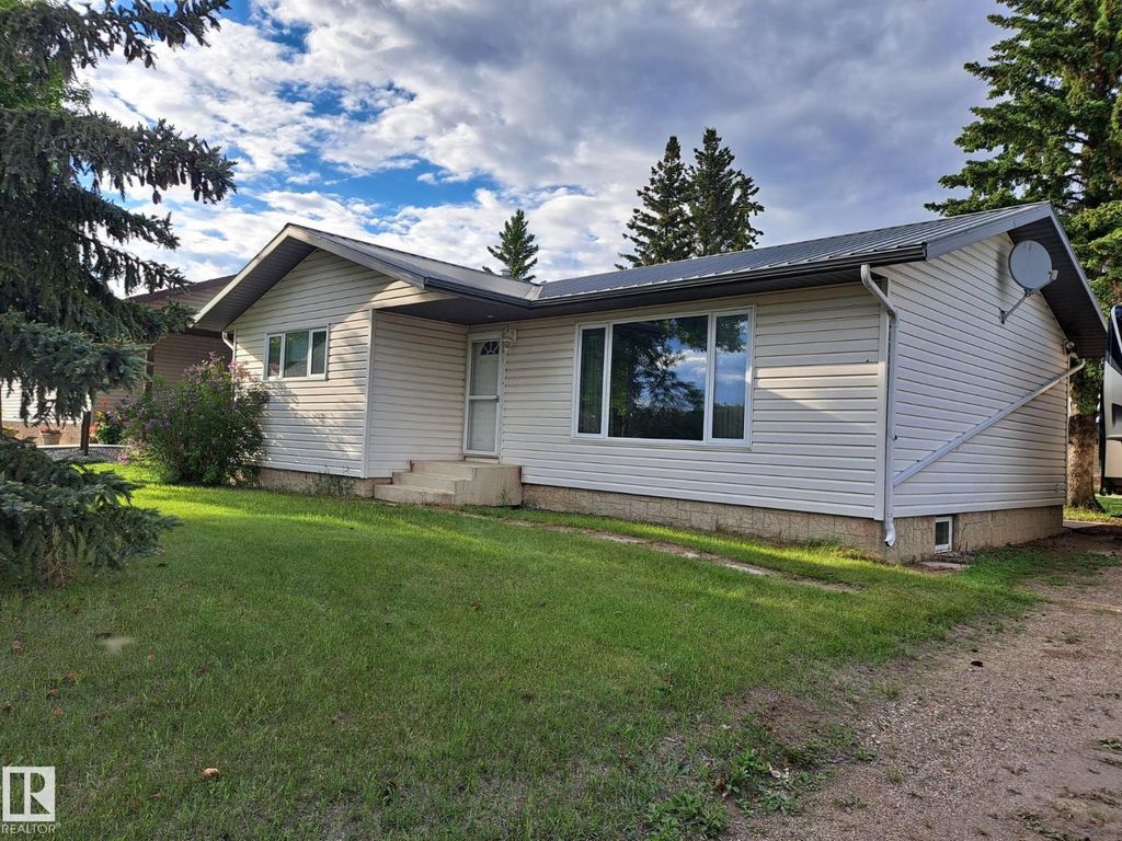 5012 58 Av, Viking