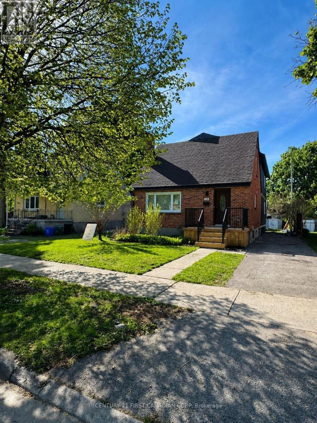 128 Empress Avenue, London North (north N)
