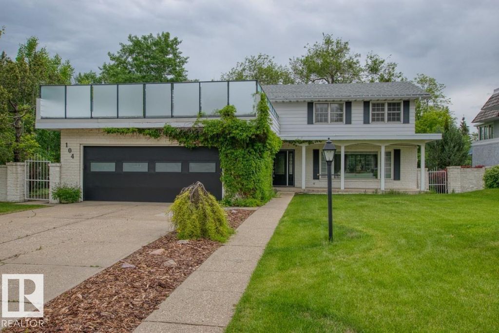 104 Quesnell Cr Nw, Edmonton