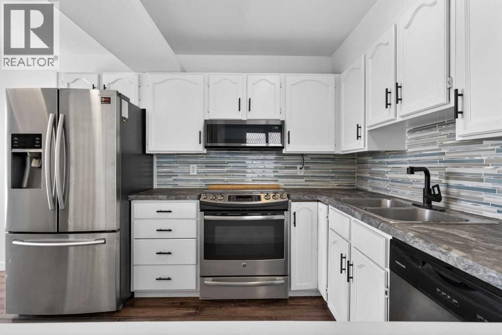 1013 Smith Avenue, Crossfield