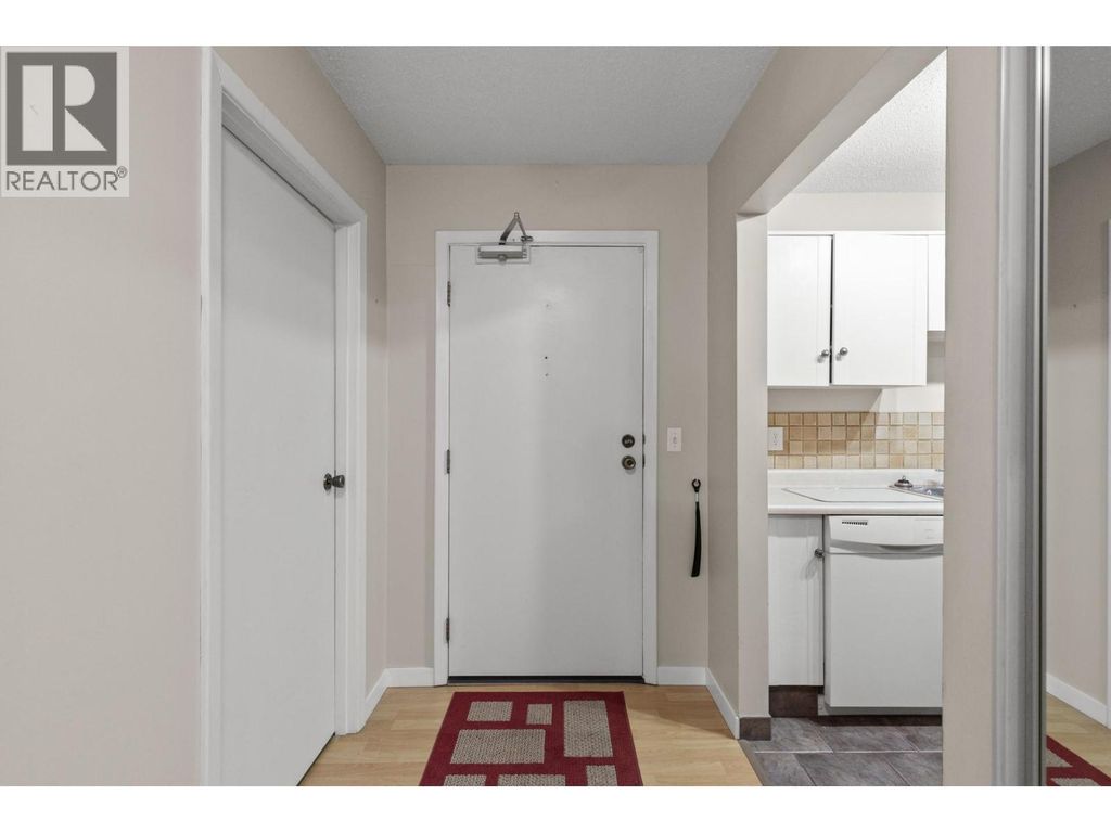 1035 Bernard Avenue Unit# 108, Kelowna