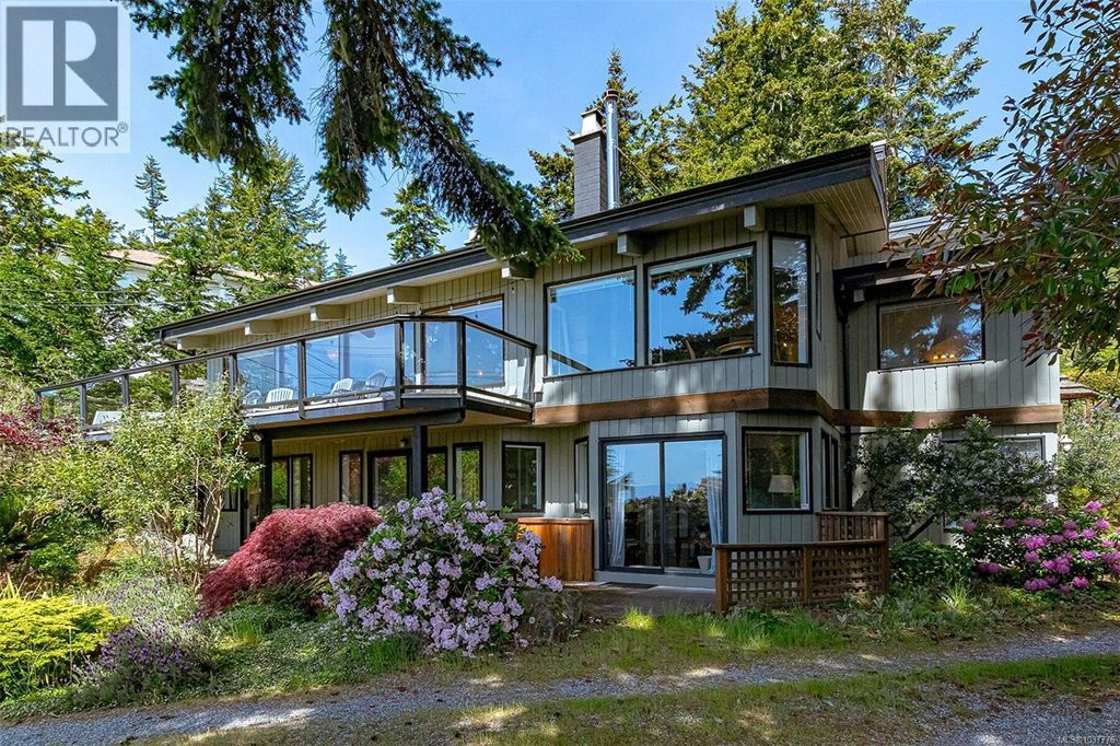 7954 West Coast Rd, Sooke