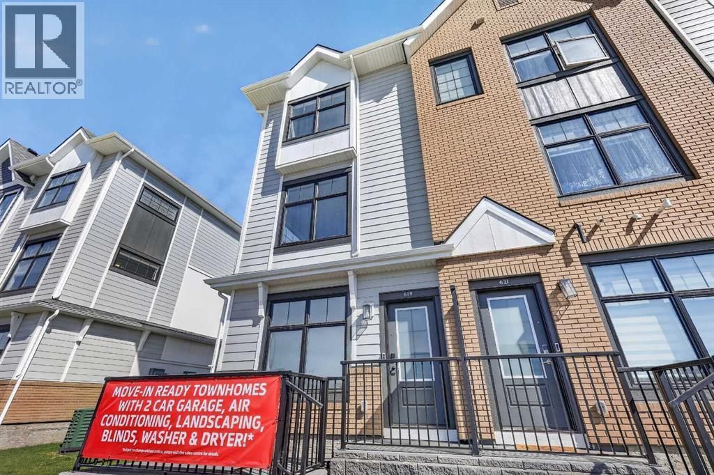 619 Mahogany Road Se, Calgary